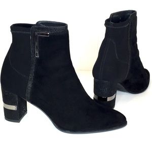 STUART WEITZMAN Scaffold Black Suede Ankle Boots 8